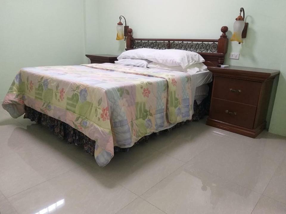 Dweller's Pensione Iloilo City Eksteriør billede